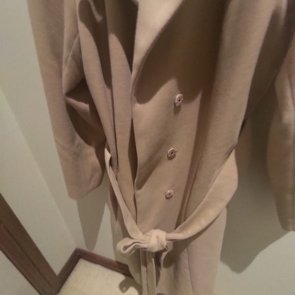 City Chic tan felt coat - Picture 3 of 4